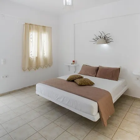 Bella Vista Gasthuis Adamantas (Milos)